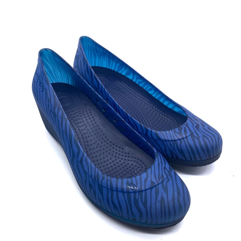 Crocs Blue Zebra Print Wedge Shoes Size 5